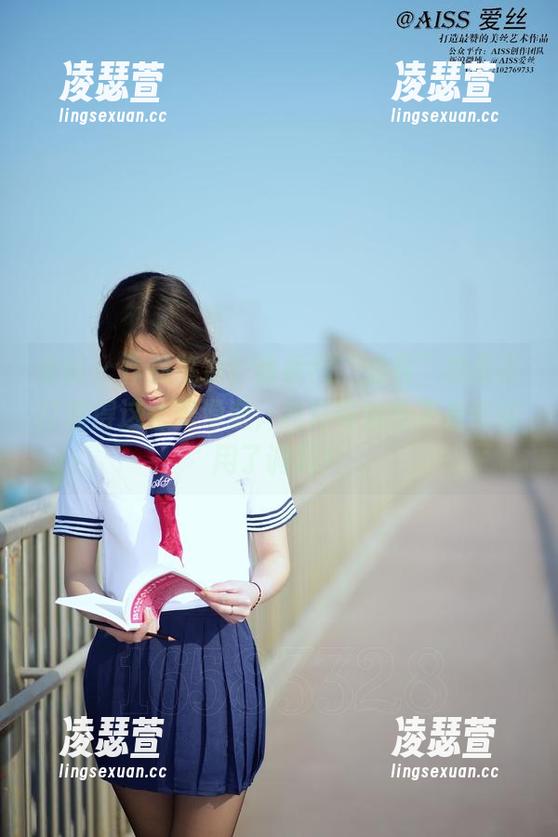 爱丝-欣杨 爱丝 - 作品鉴赏:欣杨用“油亮”把画面打理得这么光滑滑,我怀疑她是不是偷偷用了调料!