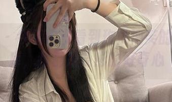 微密圈 – 今天你没看到玫桃泡芙的校园图库，我都是隐形的好奇心