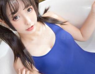 神乐坂真冬的职场奇幻合集：西装与草坪的较量