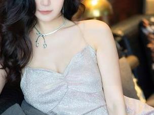 秀人网 – 小小白思宜私人系列，悠然御姐范儿，资源里藏着不少故事呢～
