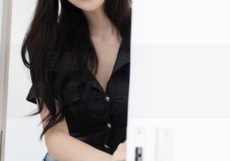 秀人网 – 教室私拍，徐莉芝Booty演绎了什么叫做“低调的撩”，真心佩服！