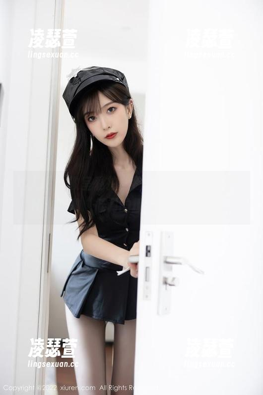 秀人网-徐莉芝Booty 秀人网 - 教室私拍,徐莉芝Booty演绎了什么叫做“低调的撩”,真心佩服!