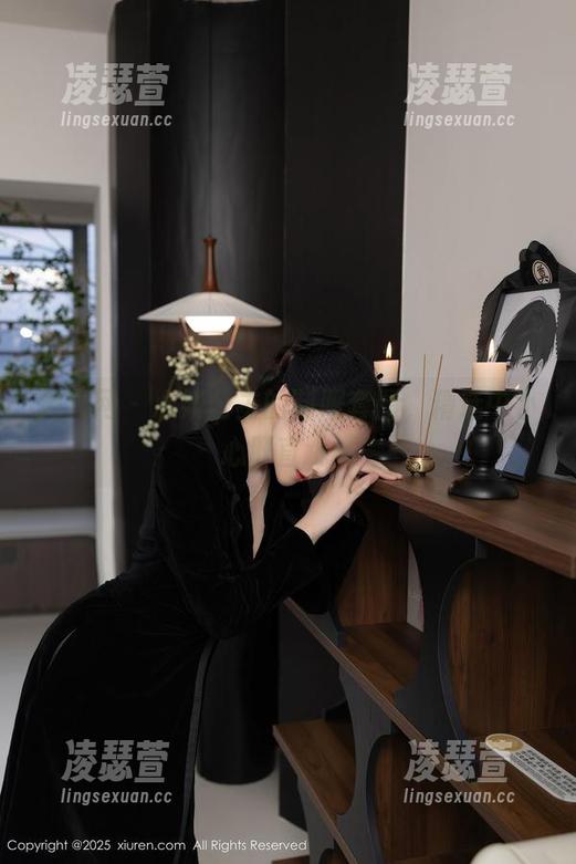 秀人网-心妍公主 秀人网 - 心妍公主的制服套图,精选中小心肝直跳~