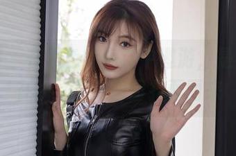 秀人网 – 在黑色的海洋中遨游，是小逗逗在线，高清画面扑面而来