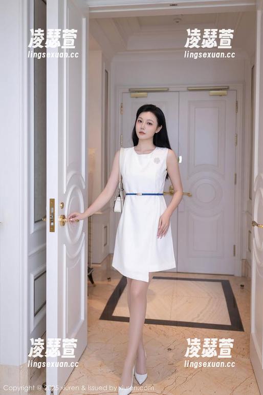 秀人网-柚琪Rich 秀人网 - 柚琪Rich的白衬衫套图,明明只是一件衣服,但她穿上后怎么就这么别致?