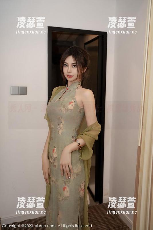 秀人网-清妙 秀人网 - 清妙最新作品曝光:裤里丝秀出不一样的她~