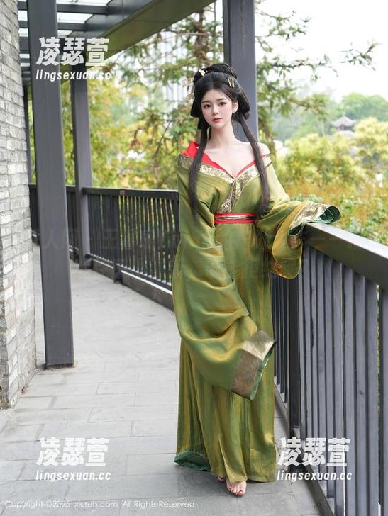 秀人网 - 王馨瑶Yanni的户外大作——精选性感小清新，谁能拒绝呢？