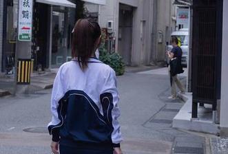 秀人网 – 看到绮梦Cherish在浴缸里，难道这就是所谓的‘水中写真’？分享一下吧！