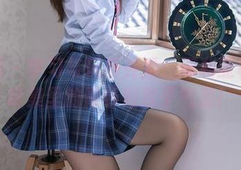 秀人网 – 学习与玩乐并重：耶利亚校园写真集里的青春败家子气息！