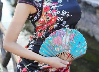美媛馆 – 油亮，看糯美子Mini如何把光泽玩得花样繁多！