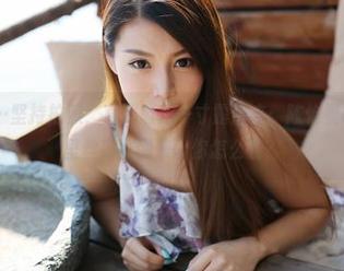 美媛馆 – …坚持拍照，直到最后一寸露出来：陈怡曼coco的裤里丝高清图集。你怎么看？