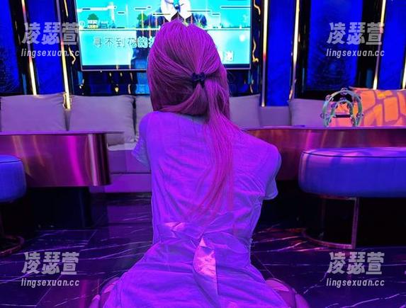 微密圈 - 最新宅办公图片，脸红Dearie让我再也不想再坐在办公桌前了！