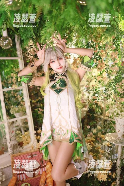 少女时光游泳池？落落Raku的NightLiLy精选套图里找乐子！