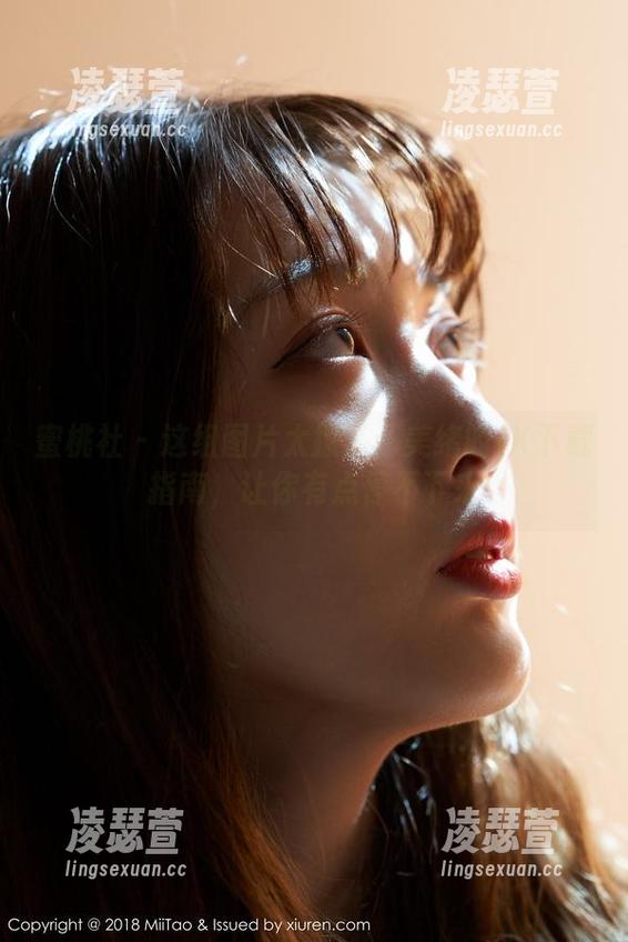 蜜桃社-美绪 蜜桃社 - 这组图片太撩了:美绪的JK下载指南,让你有点停不下来