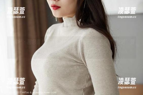 蜜桃社 - 图包直击：萌美Moemi的夏天，原图里的‘防晒’到底有多可爱，建议来一打！