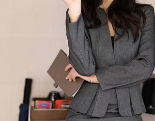 语画界 – 言沫——全套护士写真，原图里藏着小惊喜！