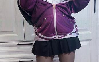 在黑皮辣妹图包里沉浸，贝贝琪Becky那段恰到好处的神秘感浪潮