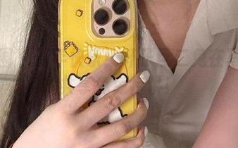 微密圈 – 新年快乐！轩子巨二兔在写真中共享兔兔特供！