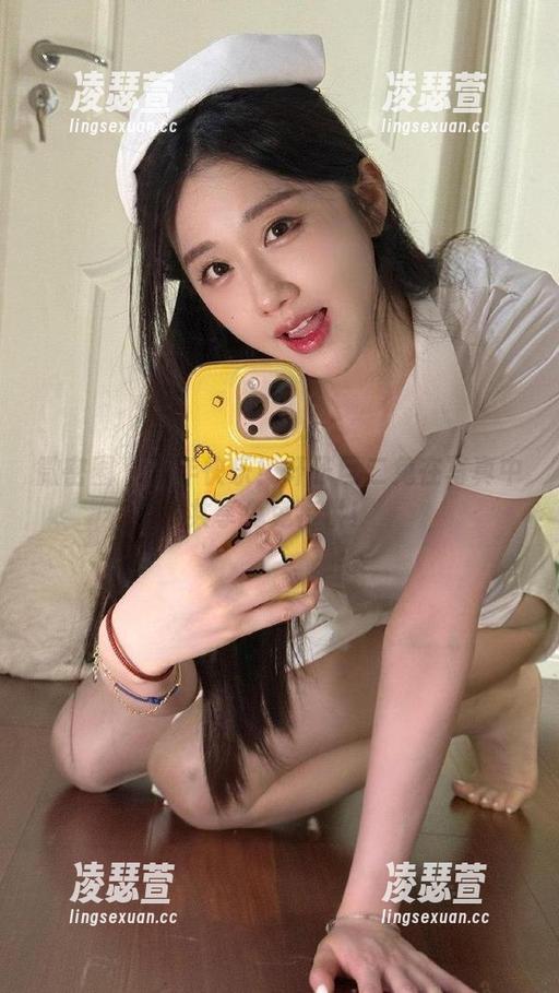 微密圈 - 新年快乐！轩子巨二兔在写真中共享兔兔特供！
