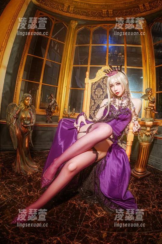 阮邑Fairy 竟然被阮邑Fairy的半人马原图吸引了目光,喔,这小腿线条…心里暗自感叹。
