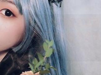 想和青水百合子说，她的图包更新已经透出了很多信息，乌云密布的死库水和我没事聊聊。
