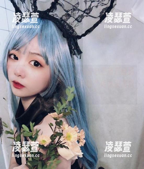 青水百合子 想和青水百合子说,她的图包更新已经透出了很多信息,乌云密布的死库水和我没事聊聊。